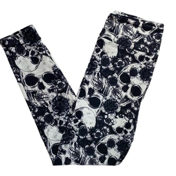 LuLaRoe Halloween Black Gray Skulls Leggings TC2 Plus Size 20-24 - Picture 4 of 4